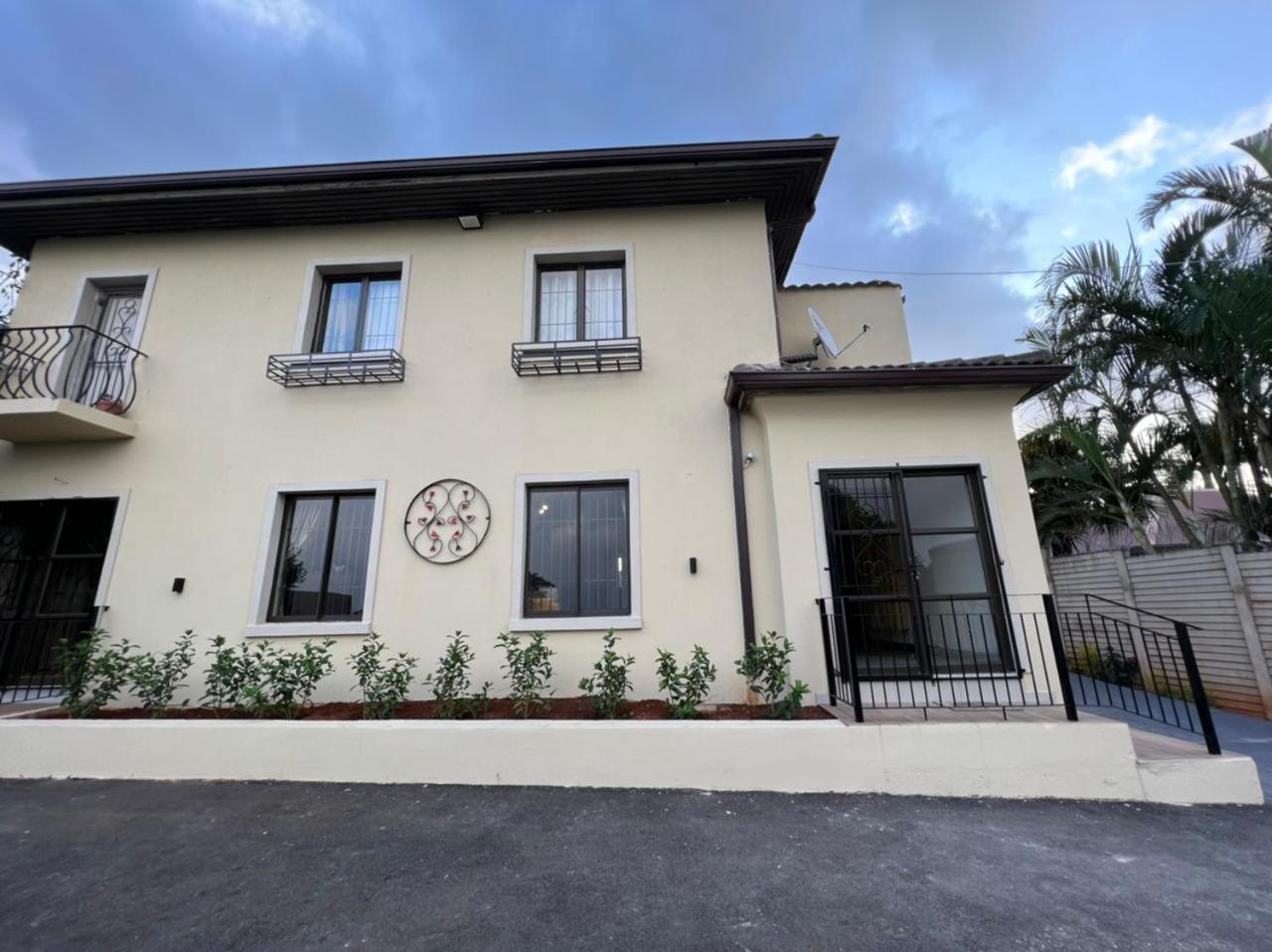Durban Italian Villa 1&2 Номер фото