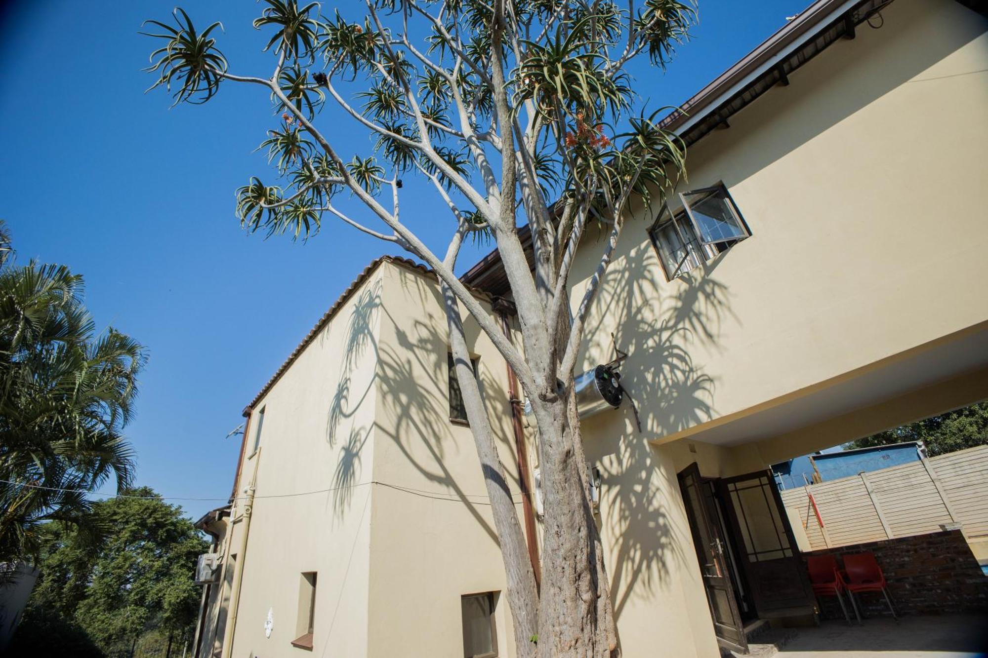 Durban Italian Villa 1&2 Экстерьер фото