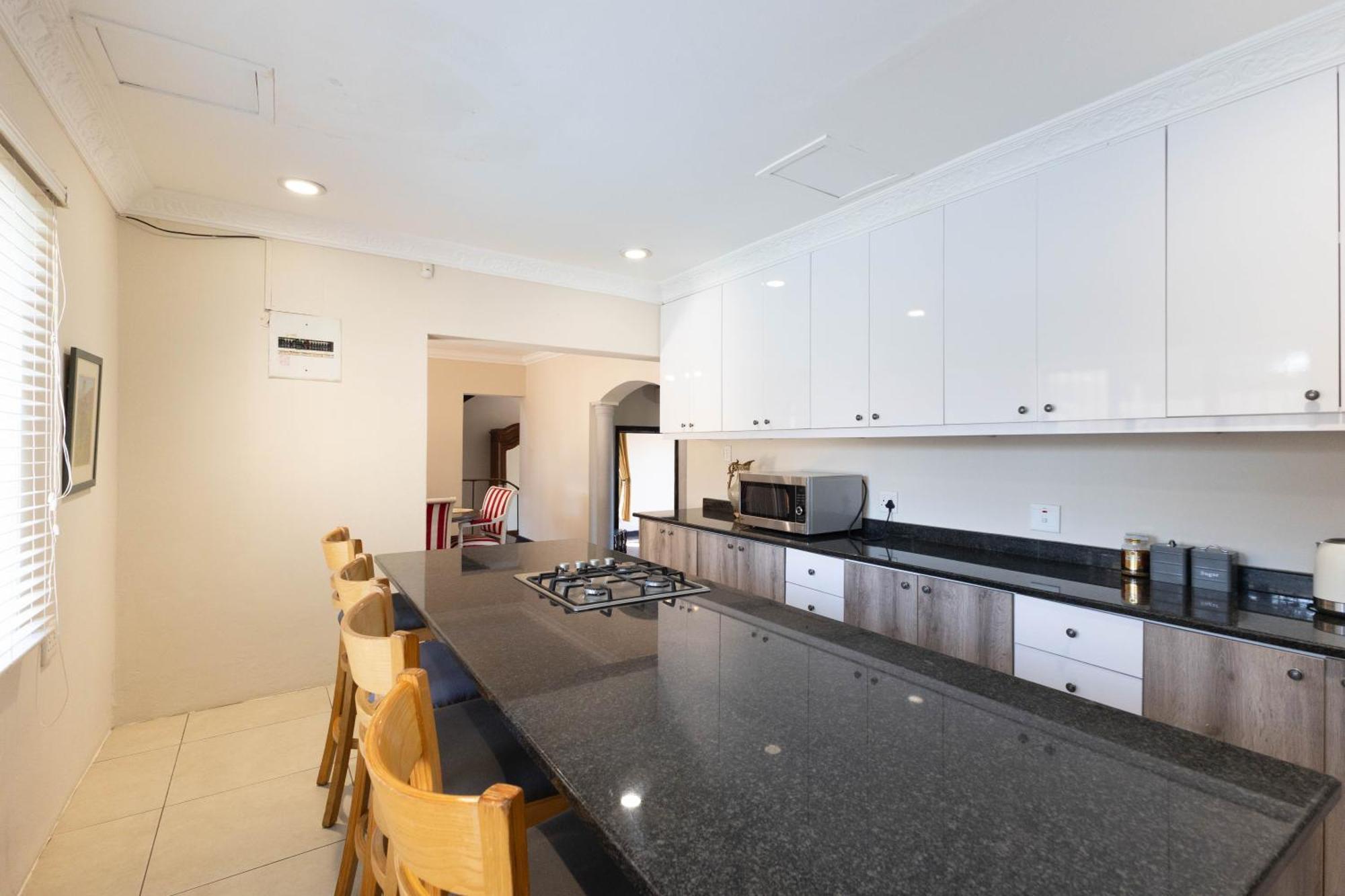 Durban Italian Villa 1&2 Экстерьер фото